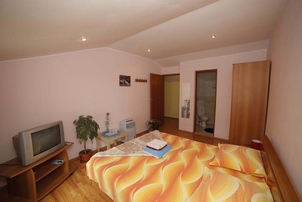 Pension Casa Anadam Băile Herculane الغرفة الصورة
